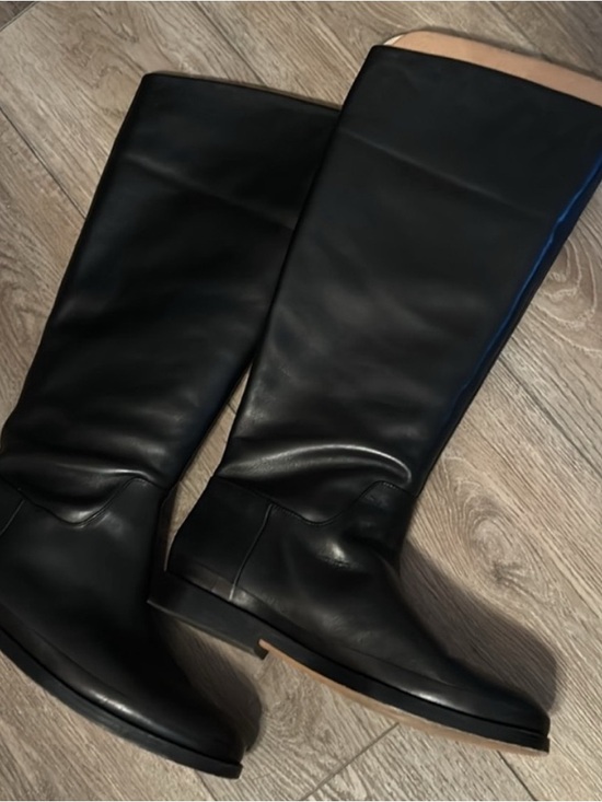 VINCE Riding boots (2022) - Picture 4 of 10